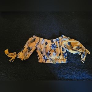 NWOT Cropped Flowered Shirt